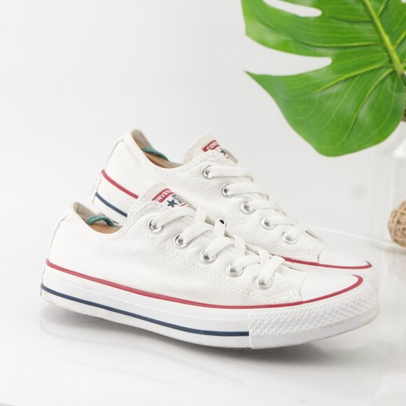 Converse Chuck Taylor Womens Sneakers Size 6 White Canvas Lace Up Shoes Low Top - Picture 1 of 15